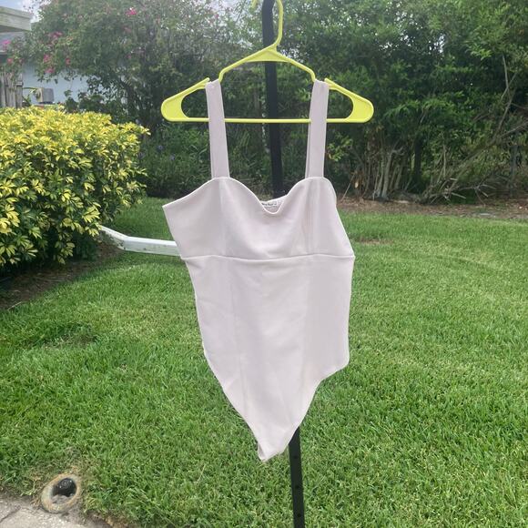 Abercrombie & Fitch Tops - NWT Abercrombie & Fitch Cream Bodysuit Size XL